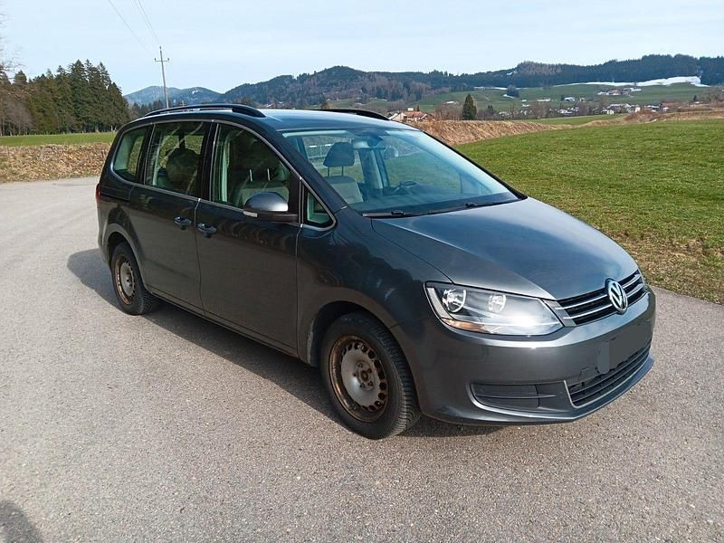 Gebraucht VW Sharan 140 PS (102 kW) 2012 Grau Van / Kleinbus
