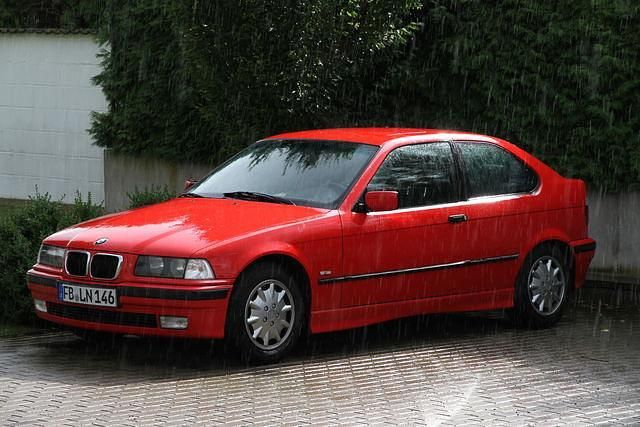 Gebraucht BMW 316 105 PS (77 kW) 1999 Rot Limousine