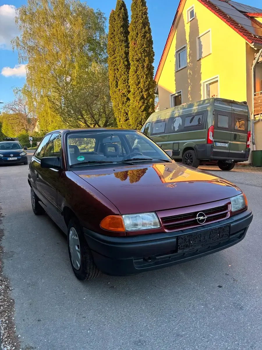 Gebraucht Opel Astra 75 PS (55 kW) 1992 Andere farben Kleinwagen