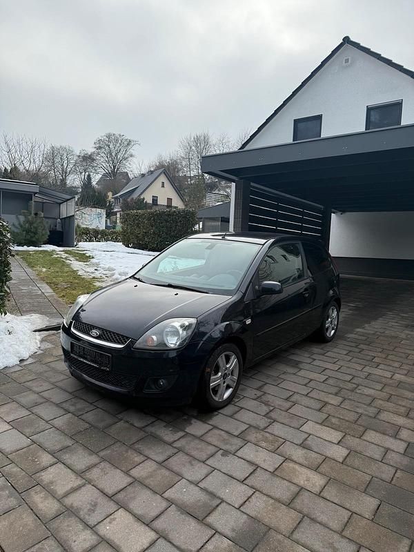 Gebraucht Ford Fiesta Ambiente 70 PS (51 kW) 2007 Schwarz Kleinwagen