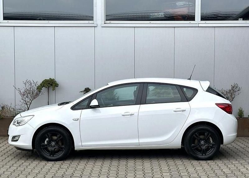 Gebraucht Opel Astra Design Edition 87 PS (63 kW) 2010 Weiß Limousine