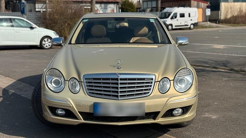 Usata Mercedes E280 224 CV (164 kW) 2006 Andere farben Berlina