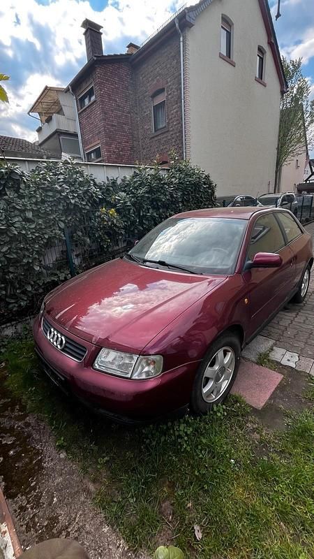 Brugt Audi A3 Attraction 101 HK (74 kW) 1998 Rød Hatchback