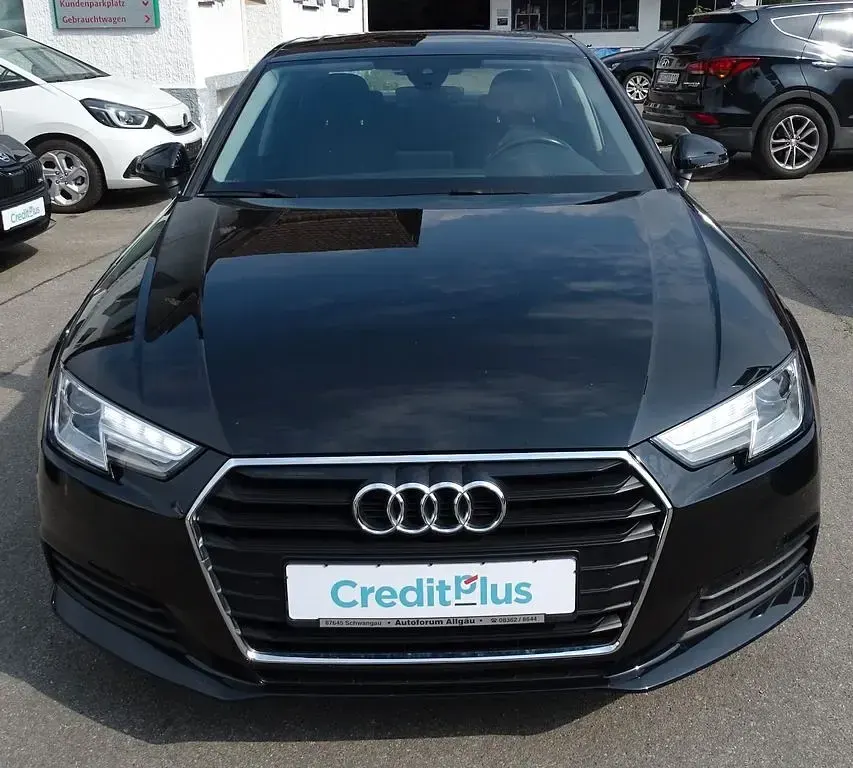 Gebraucht Audi A4 Basis 150 PS (110 kW) 2017 Schwarz Limousine