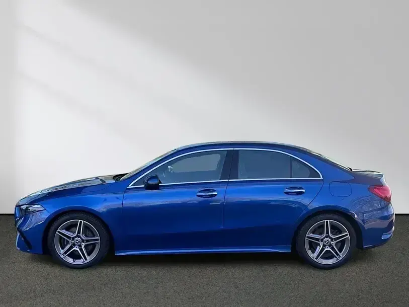 Gebraucht Mercedes A220 Advanced 190 PS (139 kW) 2025 lack spektralblau Limousine