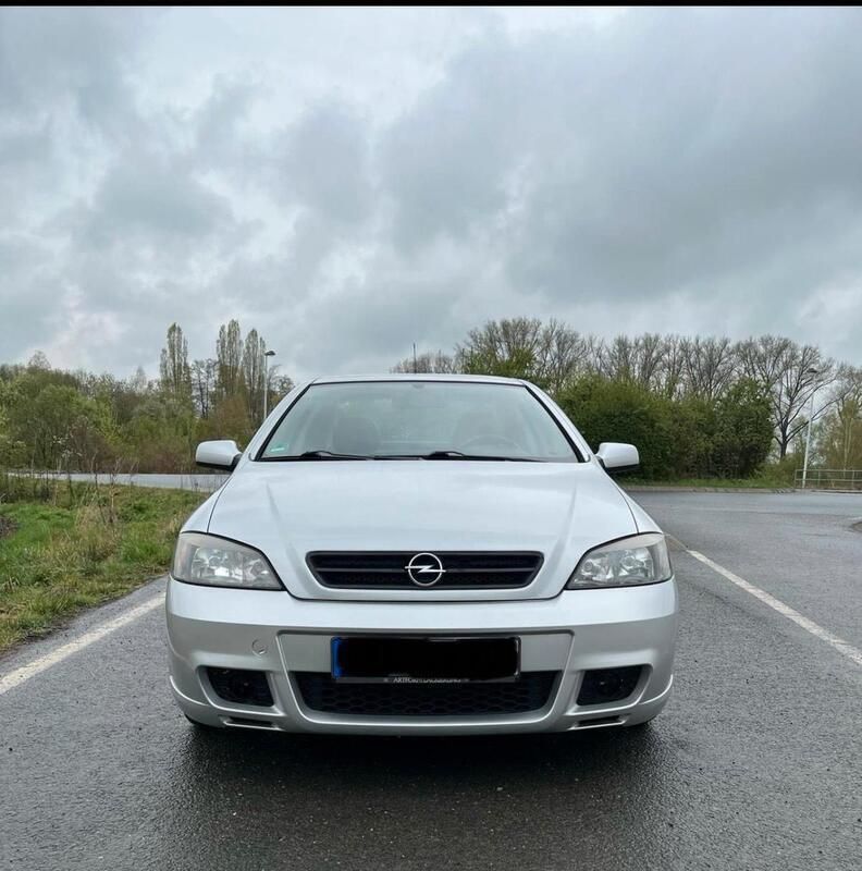 Silber Gebraucht 2002 Opel Astra Coupé | 2.500 € - Bild 1/4