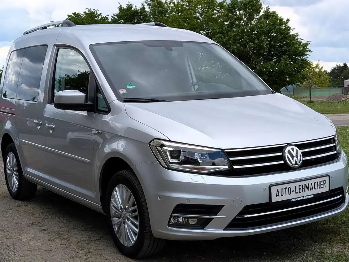 Gebraucht VW Caddy Highline 150 PS (110 kW) 2020 Reflexsilber metallic Van / Kleinbus