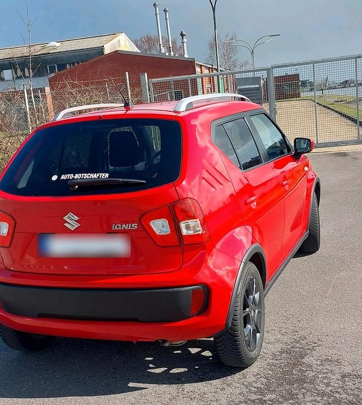 Gebraucht Suzuki Ignis 90 PS (66 kW) 2017 Rot SUV