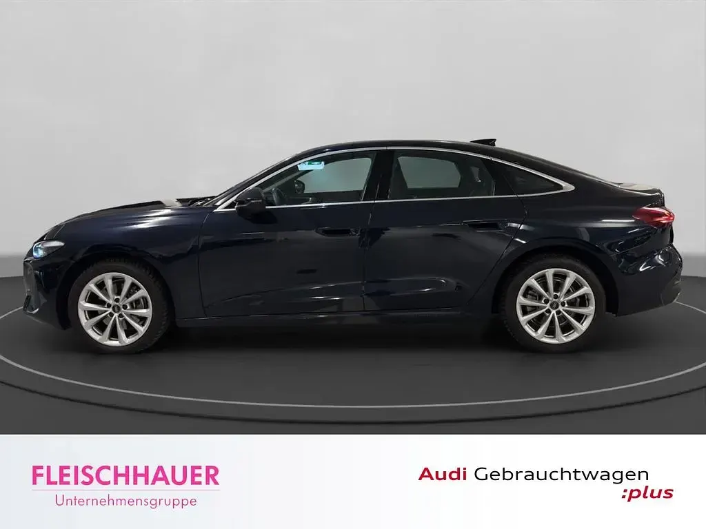 Gebraucht Audi A5 Sport 204 PS (150 kW) 2024 Blau Limousine