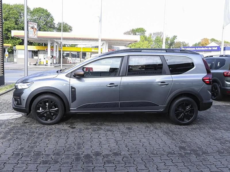 Gebraucht Dacia Jogger Extreme 110 PS (80 kW) 2024 Grau Van / Kleinbus