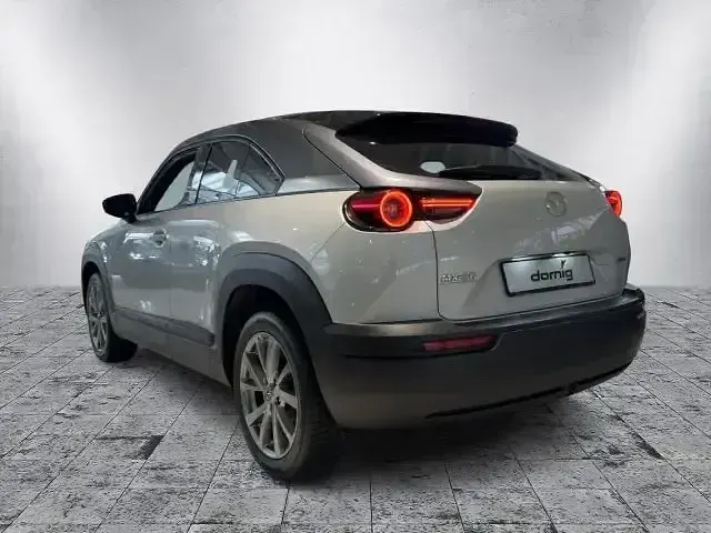 Second-hand Mazda MX30 Basis 106 kW (145 CP) 2020 Alb SUV