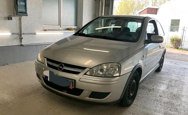 Silber Gebraucht 2006 Opel Corsa Edition Limousine | 2.499 € (Fairer Preis) - Bild 1/4