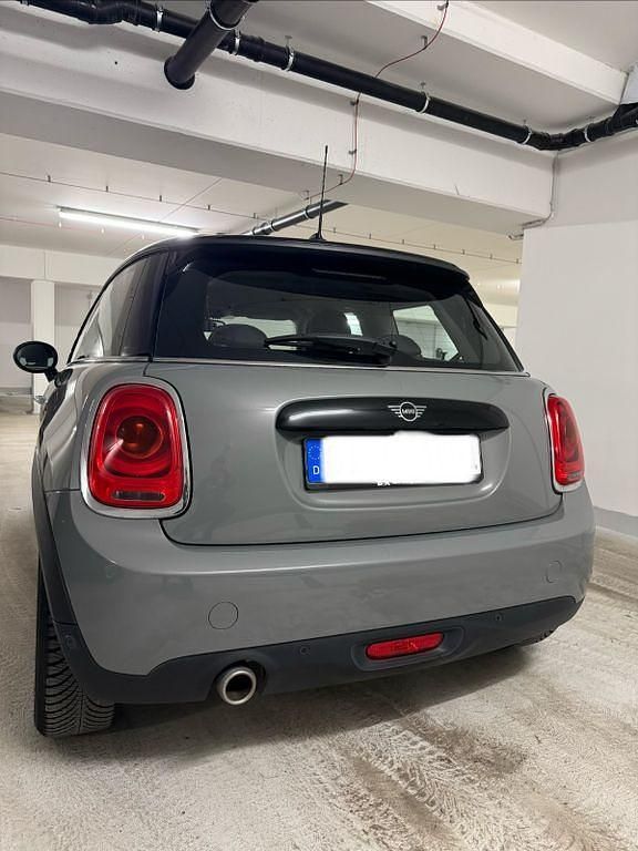Gebraucht Mini Cooper 136 PS (100 kW) 2019 Grau Kleinwagen