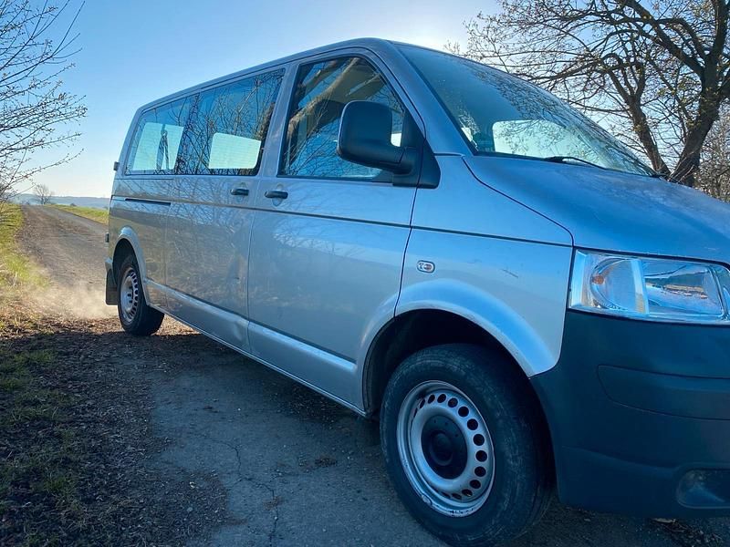 Second-hand VW Transporter 130 CP (95 kW) 2009 Argintiu Van