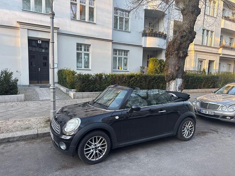 Second-hand Mini Cooper Cabriolet 120 CP (88 kW) 2009 Negru Cabrio