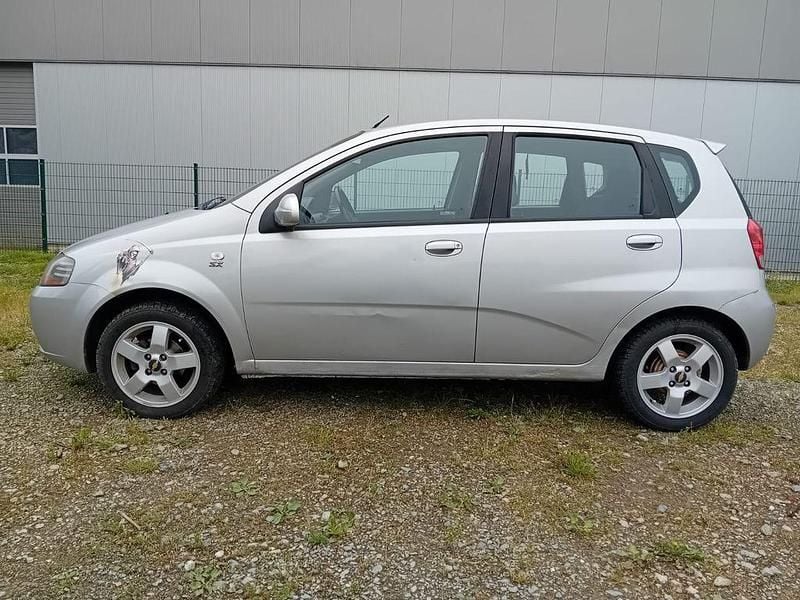 Gebraucht Chevrolet Kalos SE 94 PS (69 kW) 2006 Silber Limousine
