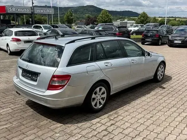 Gebraucht Mercedes C180 156 PS (114 kW) 2010 Silber Kombi