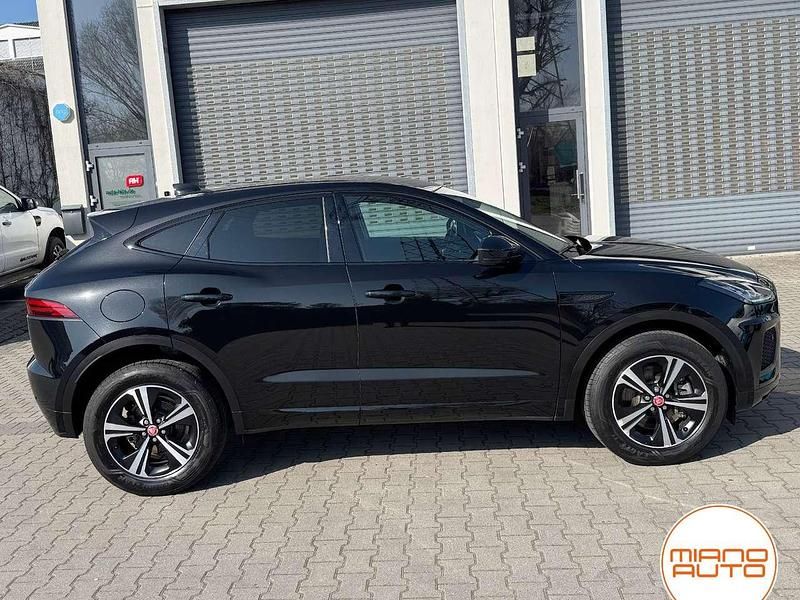 Gebraucht Jaguar E-Pace R-Dynamic 160 PS (117 kW) 2023 Santorini schwarz SUV