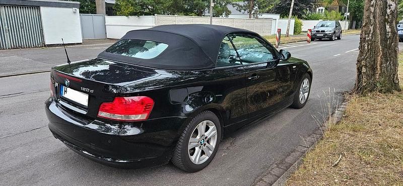Schwarz Gebraucht 2010 BMW 120 Cabriolet M Sport Cabrio | 5.700 € (Guter Preis) - Bild 1/4