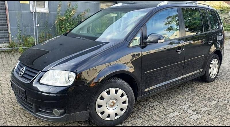 Gebraucht VW Touran 140 PS (102 kW) 2005 Schwarz Van / Kleinbus
