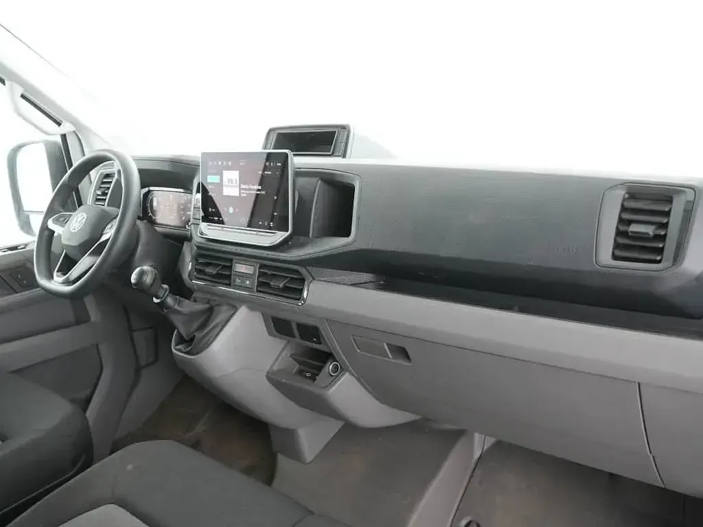 Gebraucht VW Crafter 140 PS (102 kW) 2025 Weißkeine angabe Van