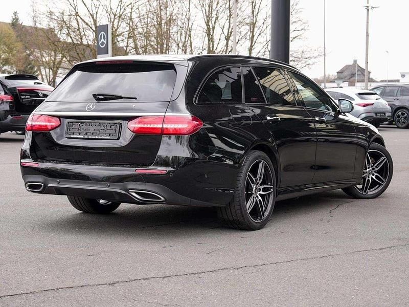 Gebraucht Mercedes E300 AMG 245 PS (180 kW) 2018 Schwarz Kombi