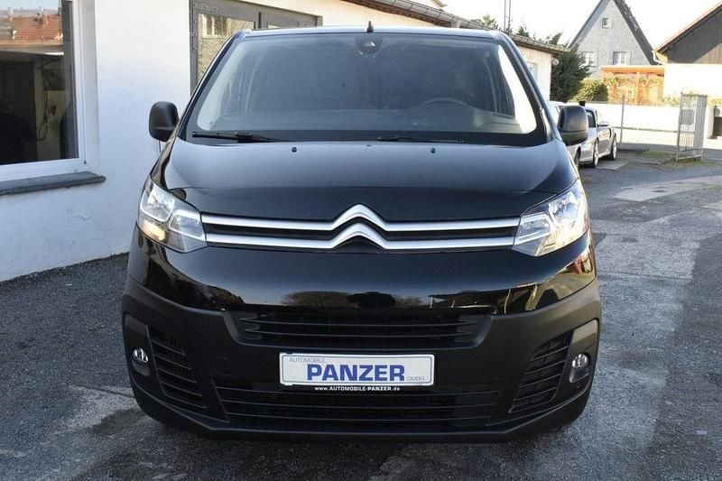 Second-hand Citroën Jumpy 144 CP (105 kW) 2023 Negru Monovolum