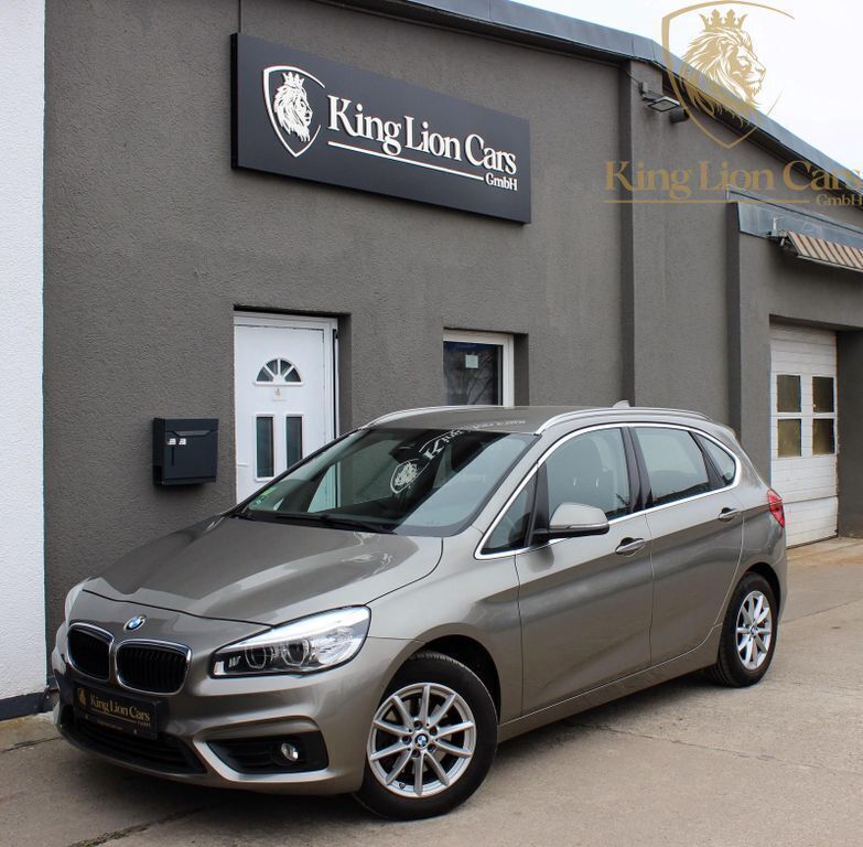 Silber Gebraucht 2018 BMW 218 Active Tourer Advantage Van / Kleinbus | 13.980 € (Fairer Preis) - Bild 1/4