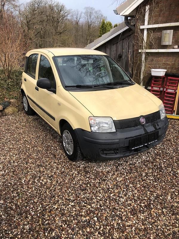 Gebraucht Fiat Panda 54 PS (39 kW) 2010 Gelb Kleinwagen