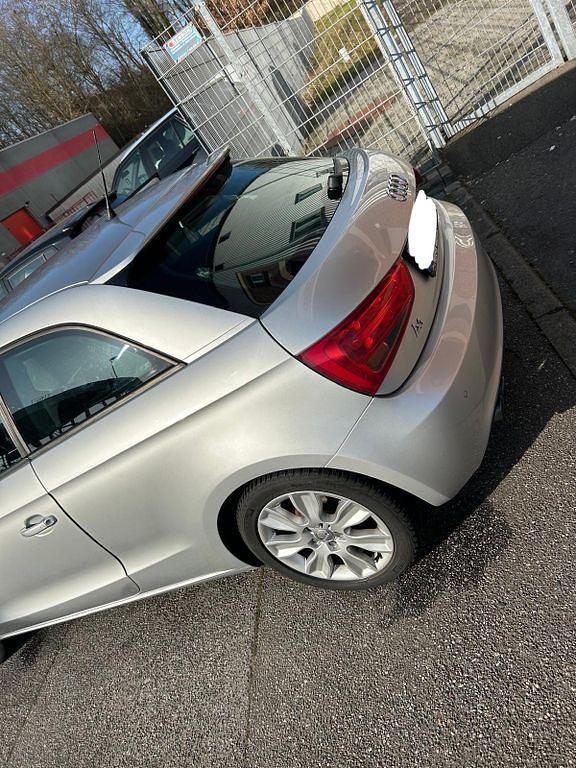 Gebraucht Audi A1 Ambition 122 PS (89 kW) 2011 Silber Kleinwagen