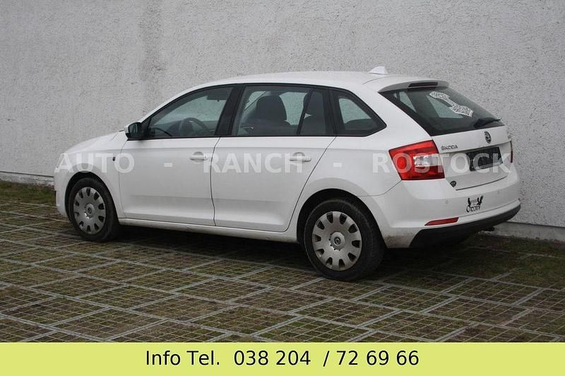 Weiß Gebraucht 2014 Skoda Rapid Elegance Limousine | 3.999 € (Fairer Preis) - Bild 1/4