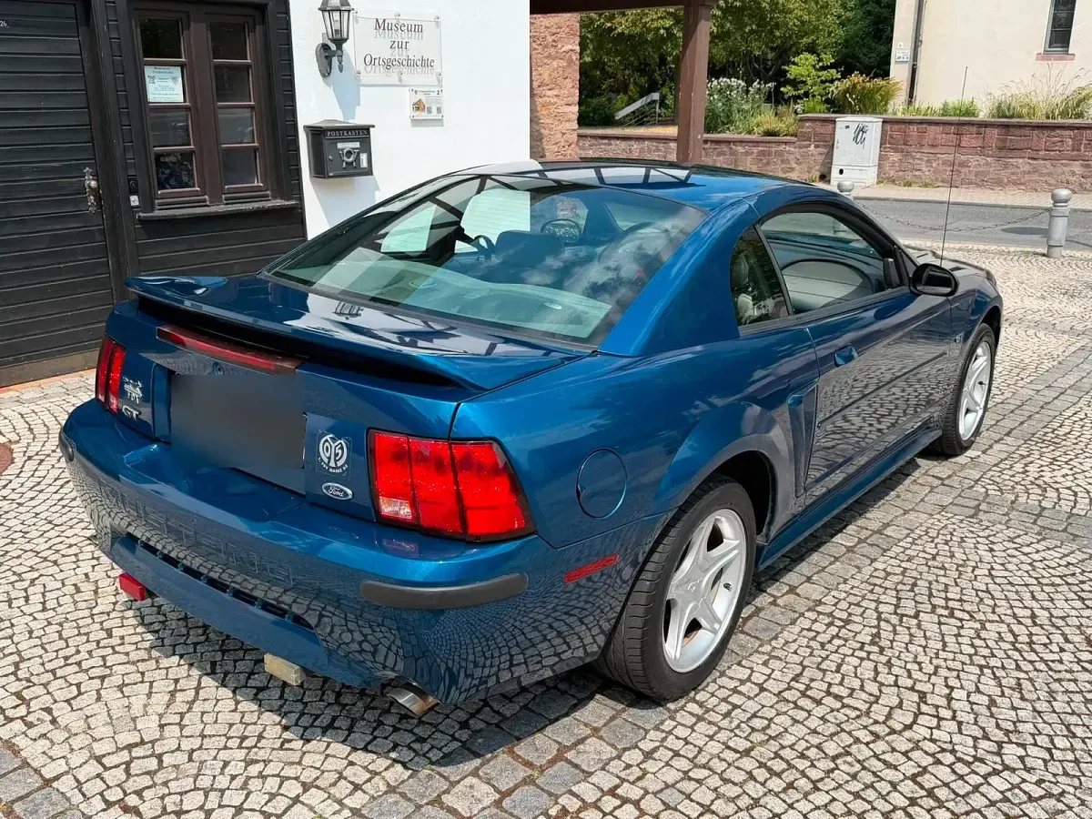 Gebraucht Ford Mustang GT 260 PS (191 kW) 2000 Blau Coupé