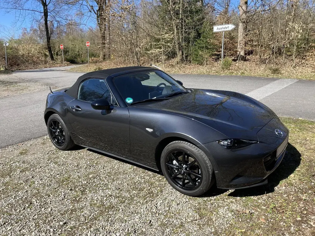 Gebraucht Mazda MX5 Ad'Vantage 132 PS (97 kW) 2023 Grau Cabrio
