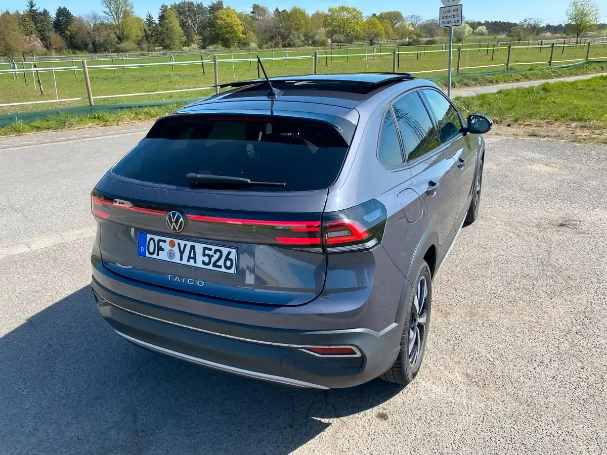 Używany VW Taigo 110 KM (80 kW) 2022 Szary SUV