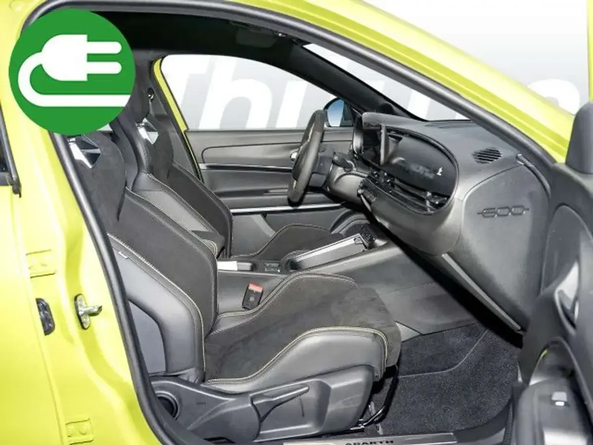 Gebraucht Abarth 600e Scorpionissima 206 kW (281 PS) 2025 Grün SUV