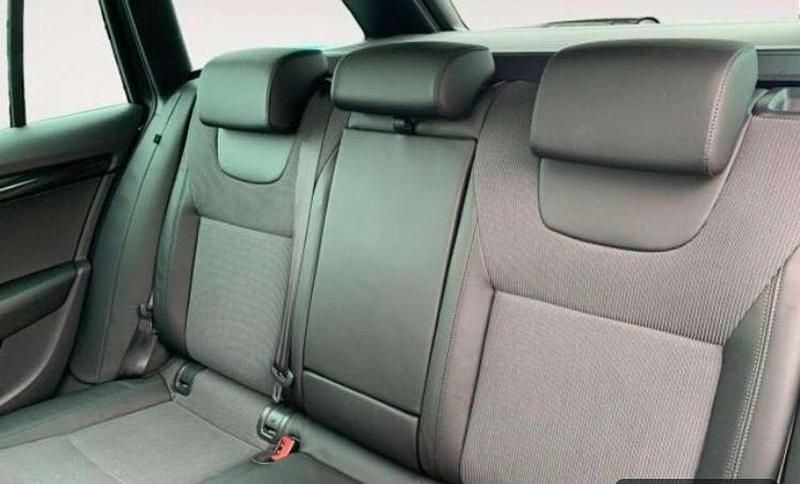 Second-hand Skoda Octavia Style 190 CP (139 kW) 2019 Gri Break