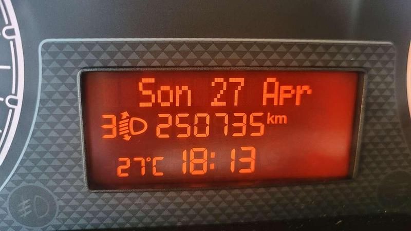 Gebraucht Citroën Nemo Attraction 73 PS (53 kW) 2013 Van / Kleinbus