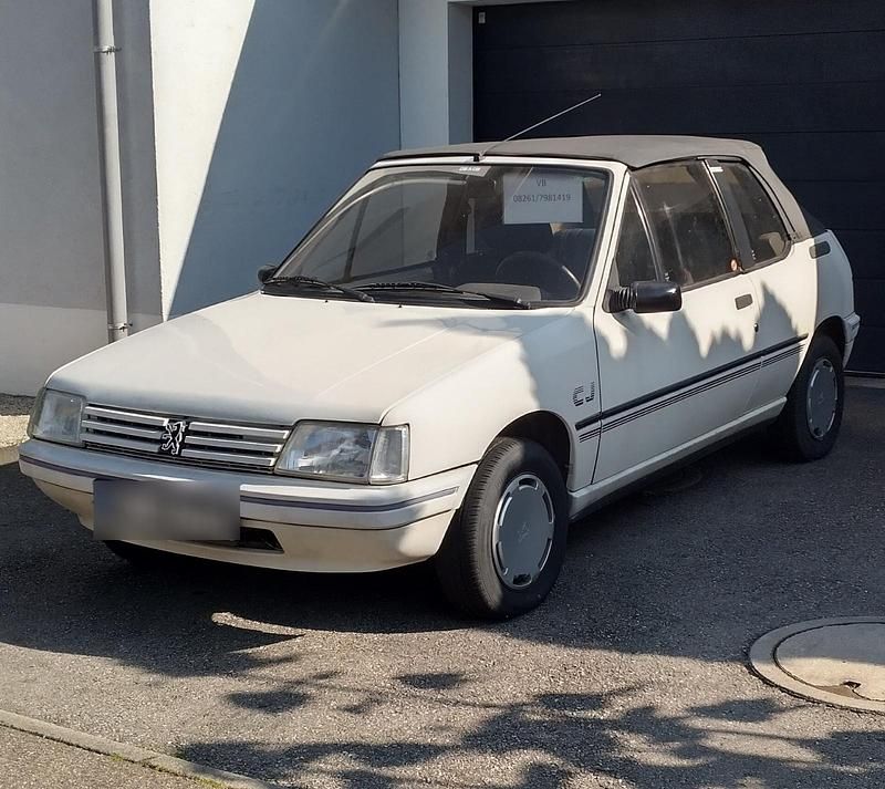Weiß Gebraucht 1990 Peugeot 205 Cabrio | 2.000 € - Bild 1/1