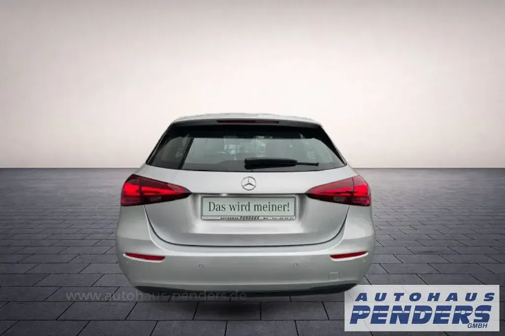 Gebraucht Mercedes A200 Progressive 177 PS (130 kW) 2023 Silber Limousine