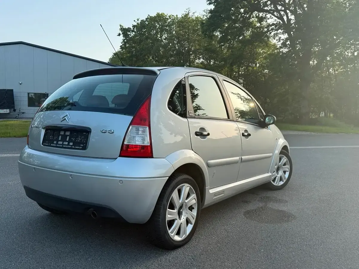 Gebraucht Citroën C3 109 PS (80 kW) 2007 Silber Kleinwagen