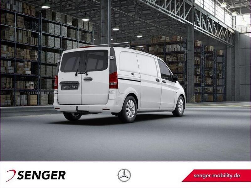 Gebraucht Mercedes Vito 163 PS (119 kW) 2021 Weiß Van