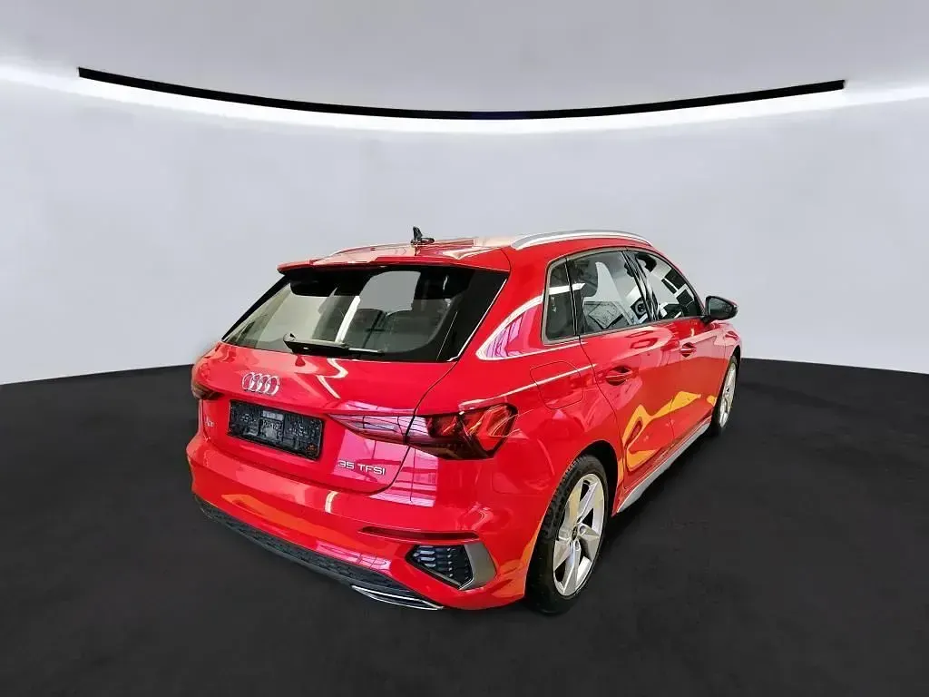 Gebraucht Audi A3 S-Line 150 PS (110 kW) 2021 Tangorot metallic Limousine