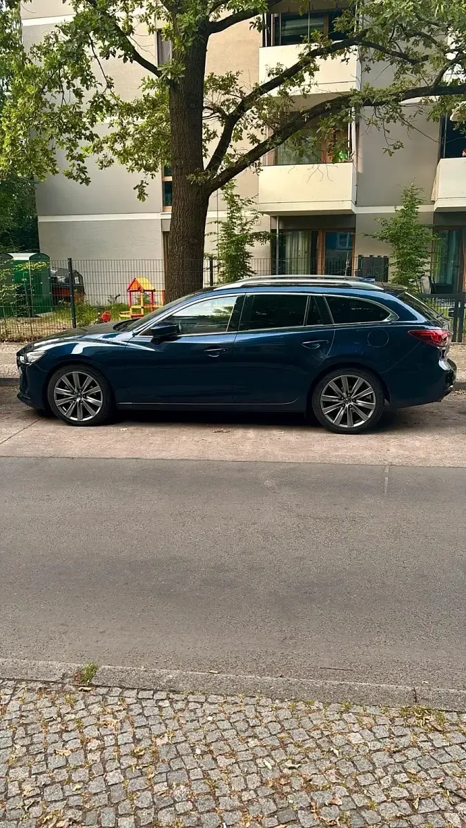 Gebraucht Mazda 6 184 PS (135 kW) 2019 Blau Kombi