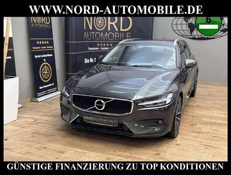 Pine grey metallic (metallic) Gebraucht 2021 Volvo V60 Momentum Kombi | 26.850 € (Guter Preis) - Bild 1/3