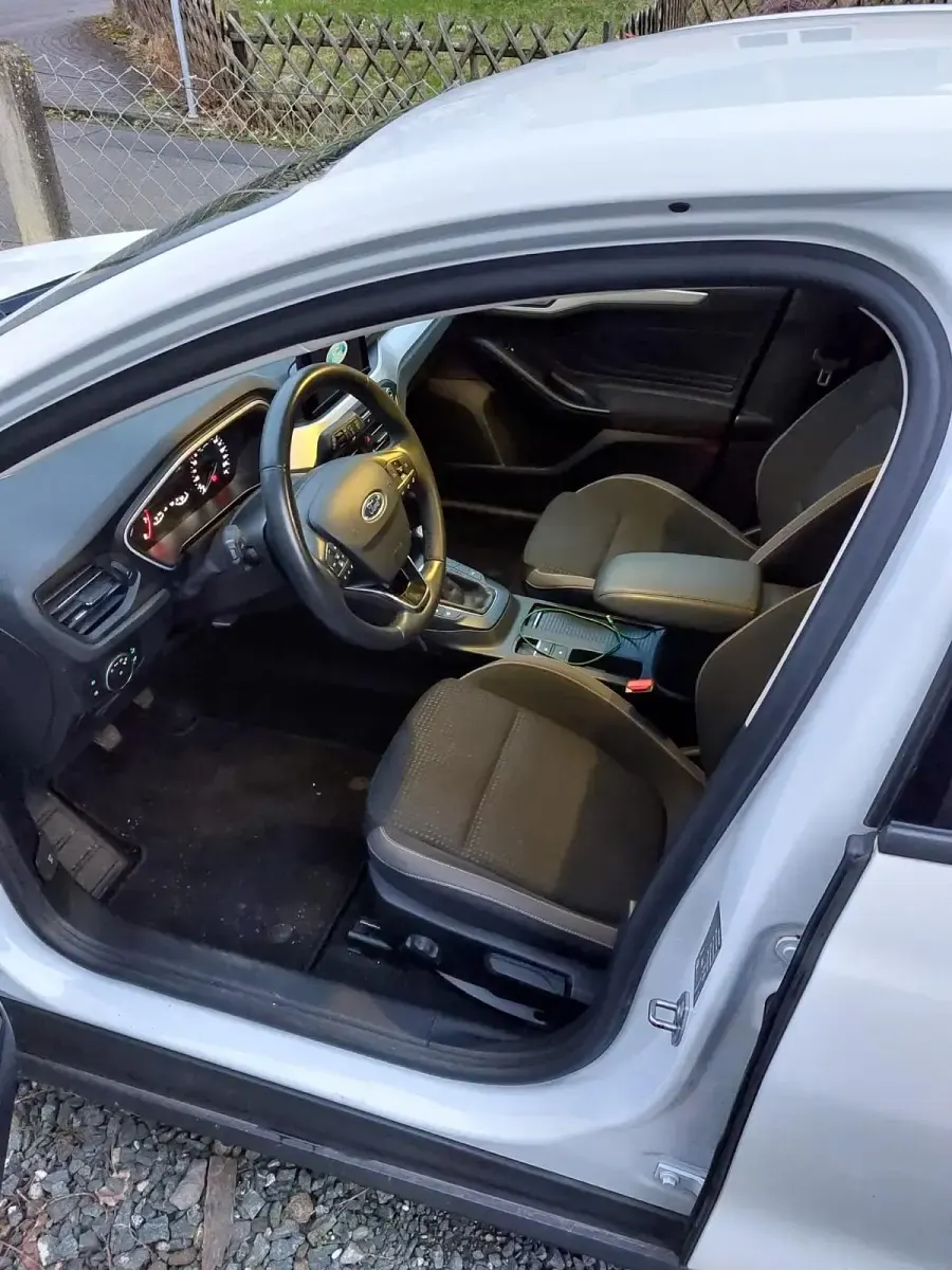 Gebraucht Ford Focus Cool & Connect 150 PS (110 kW) 2018 Weiß Limousine