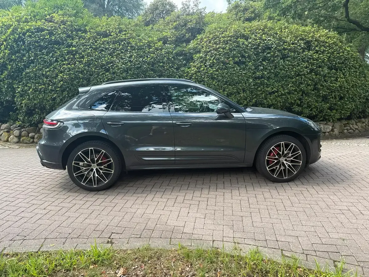 Gebraucht Porsche Macan S 381 PS (280 kW) 2022 Grau SUV