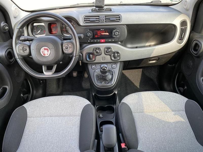 Gebraucht Fiat Panda Lounge 69 PS (50 kW) 2017 Grau Kleinwagen