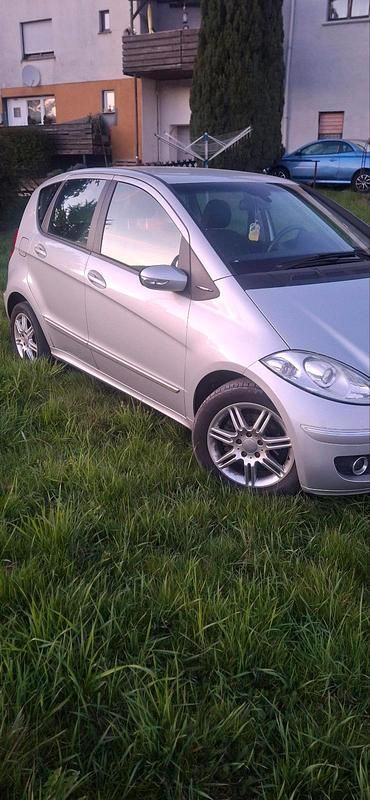 Gebraucht Mercedes A150 95 PS (69 kW) 2005 Silber Kleinwagen