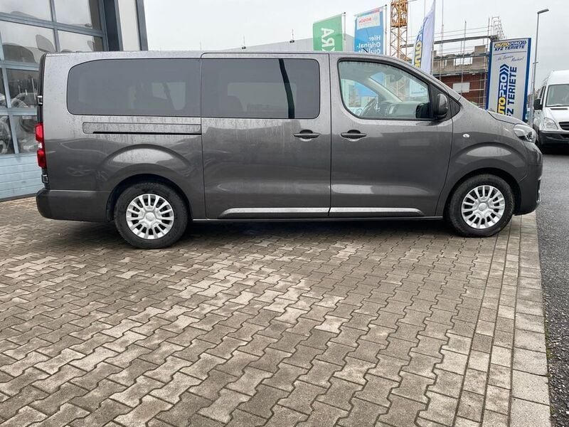 Gebraucht Toyota Proace Comfort 144 PS (105 kW) 2024 Silber Van / Kleinbus