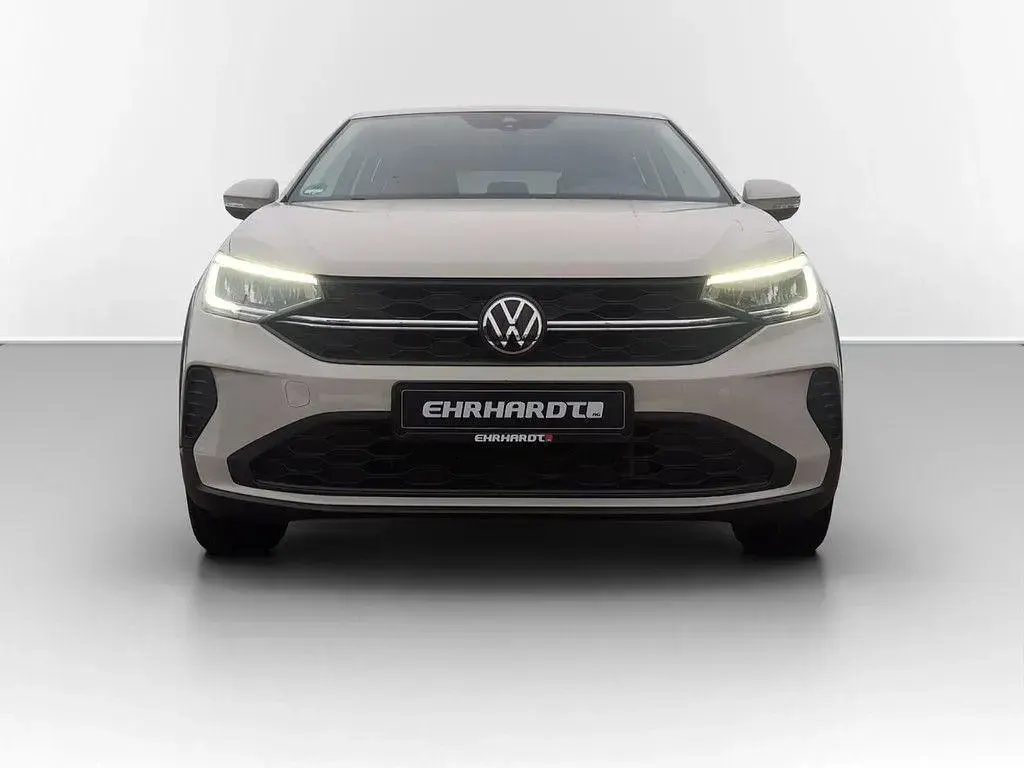 Gebraucht VW Taigo 95 PS (69 kW) 2022 Weiß SUV